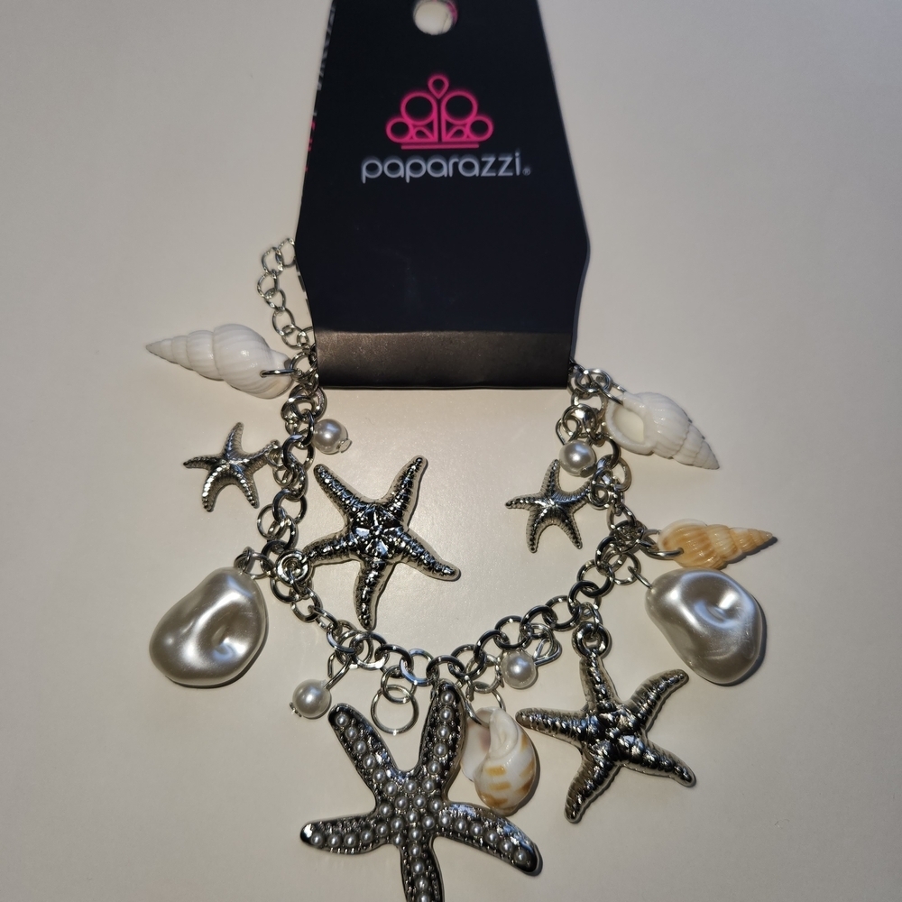 Paparazzi Silver and Cream Starfish Charm Bracelet